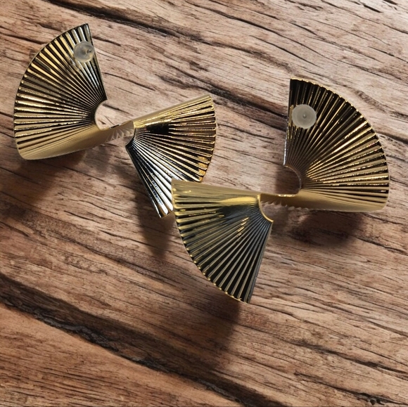 Gold Twisted Fan Post Statement Earrings - Picture 3 of 5
